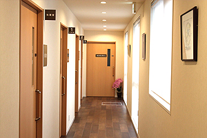 クリニック廊下